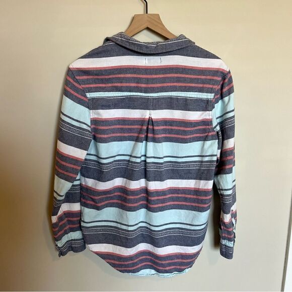 BDG, Urban Outfitters Sriped Flannel - Picture 2 of 11